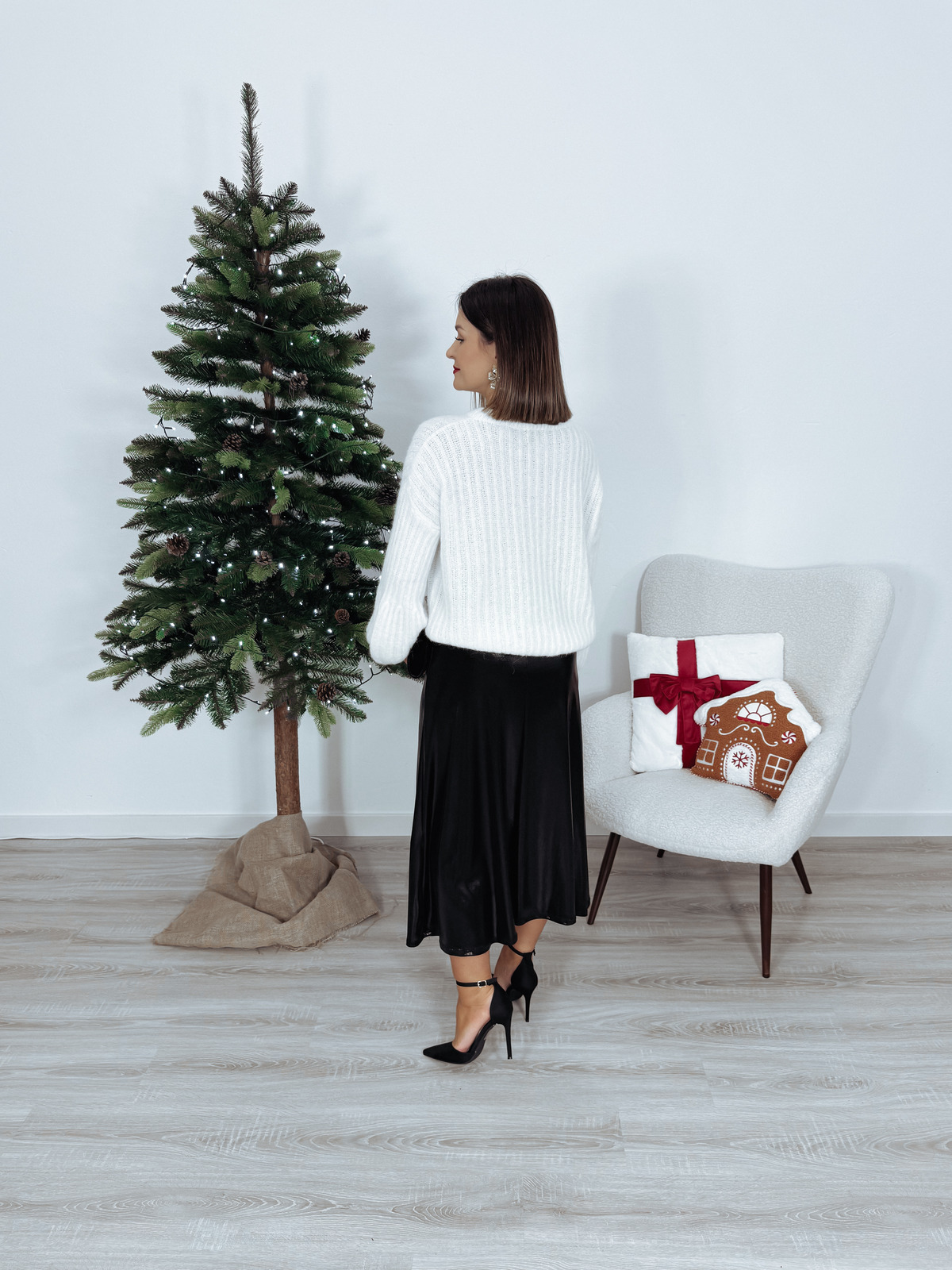 Spódnica z lejącego się materiału czarna JANEL zdjęcie 4