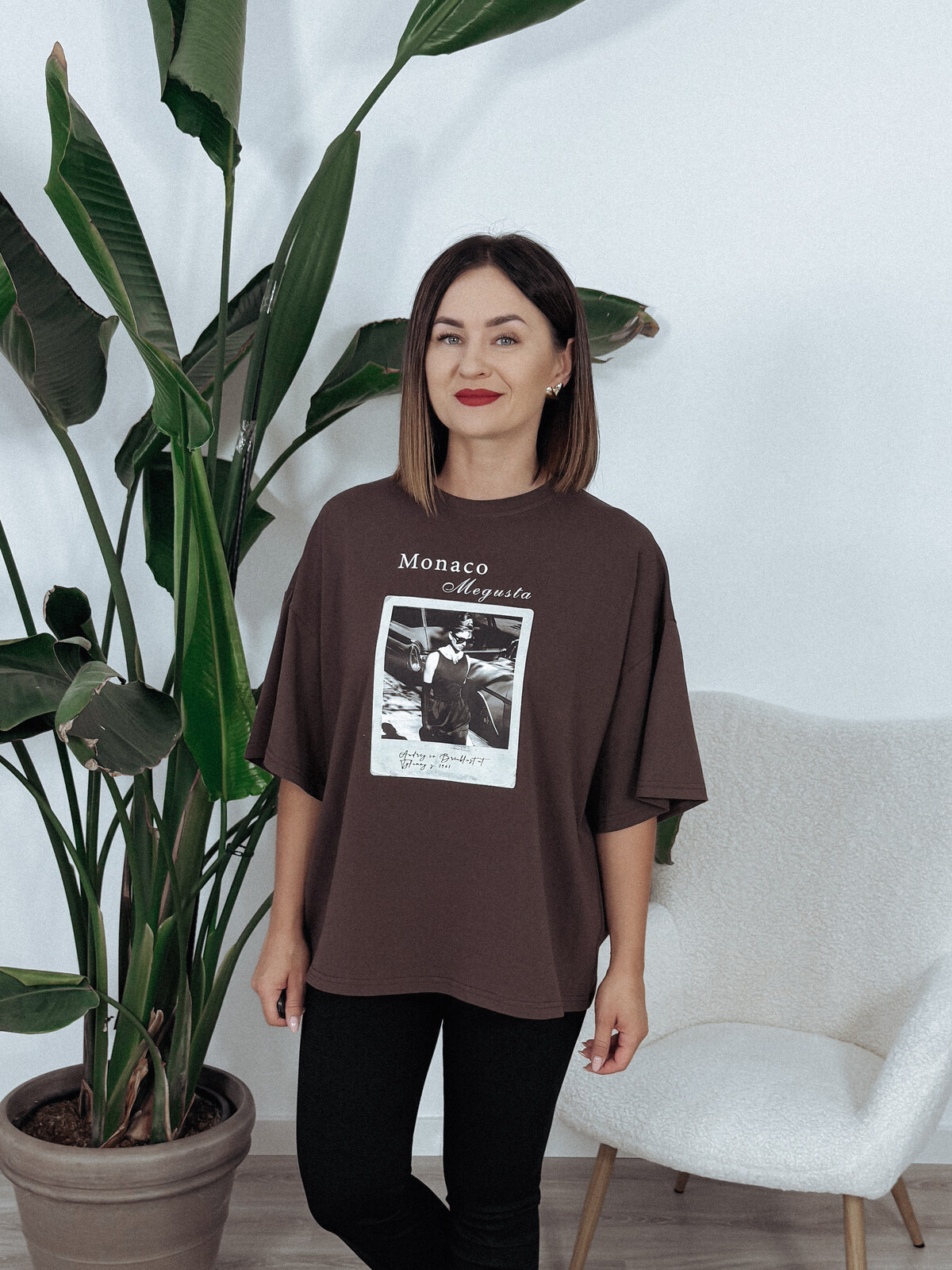 T-shirt oversize z bawełny z nadrukiem czekoladowy MONACO zdjęcie 1