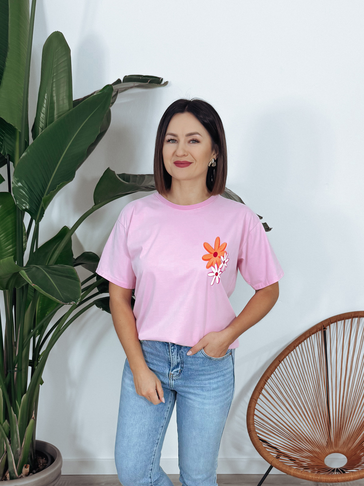 T-shirt kwiaty i napis na plecach różowy FLOWERS ♡ zdjęcie 2