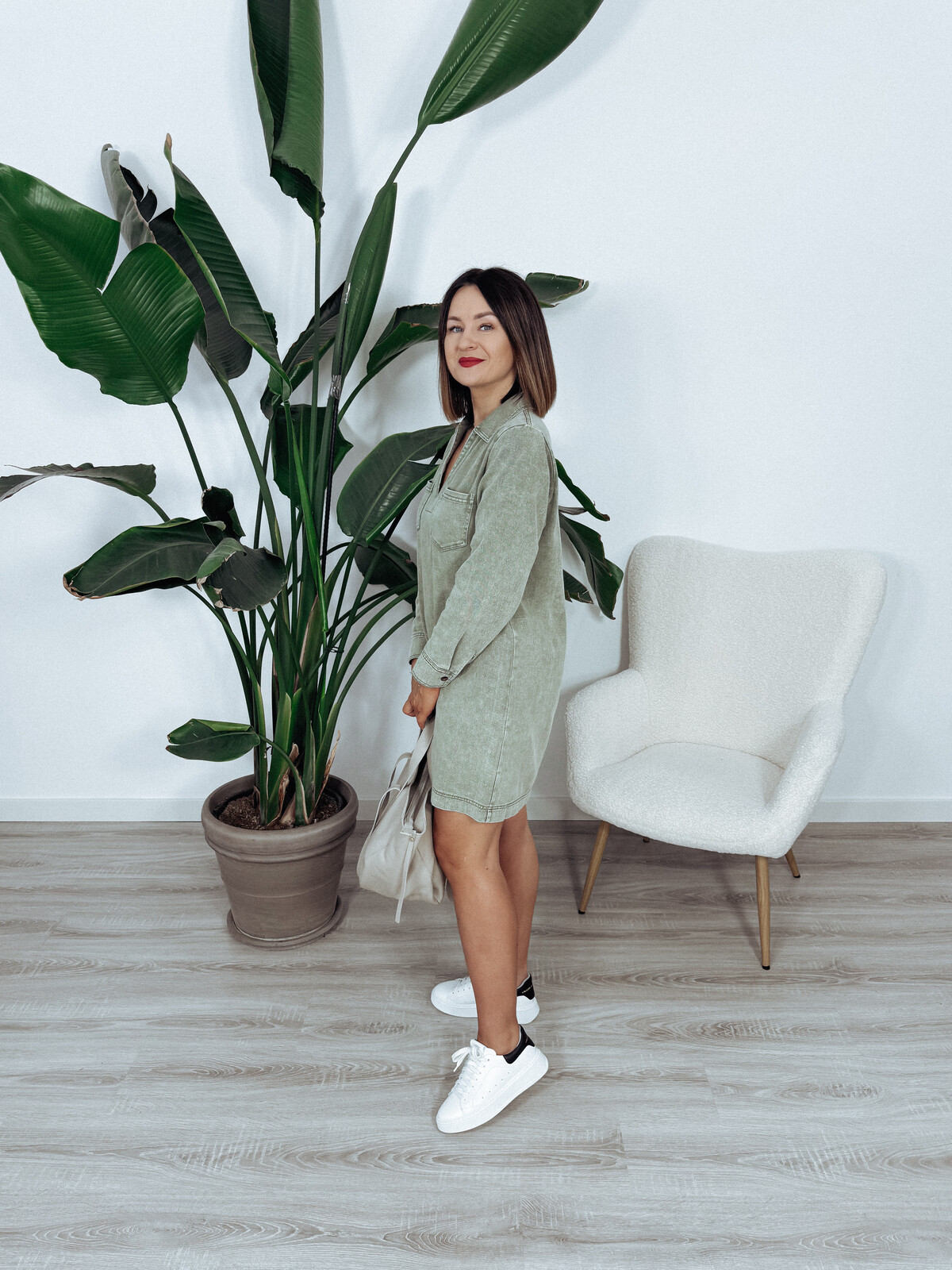 Sukienka jeansowa z długim rękawem khaki POLY - PRE ORDER zdjęcie 3