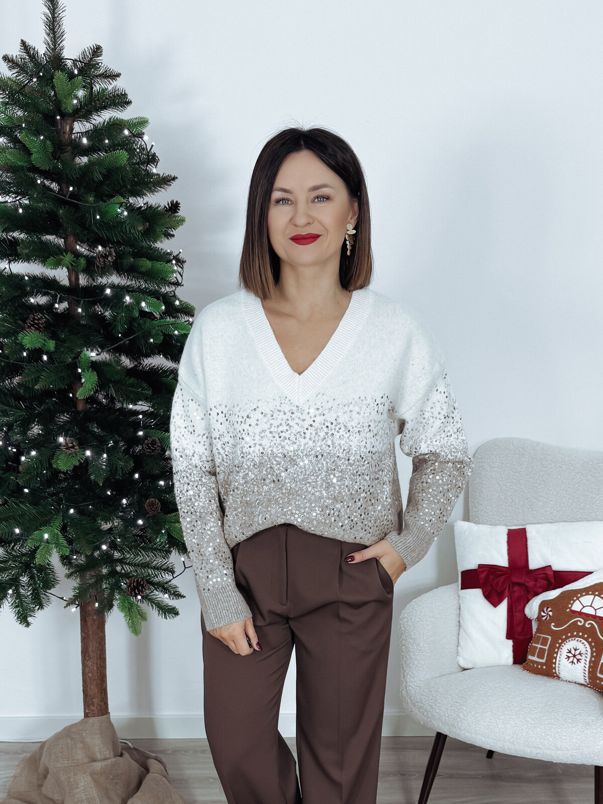 Sweter ombre z cekinami beżowo-taupe FENNY zdjęcie 1