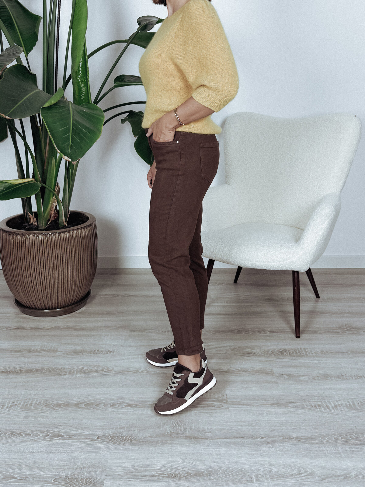 Jeansy mom fit czekoladowe MARISOL zdjęcie 3