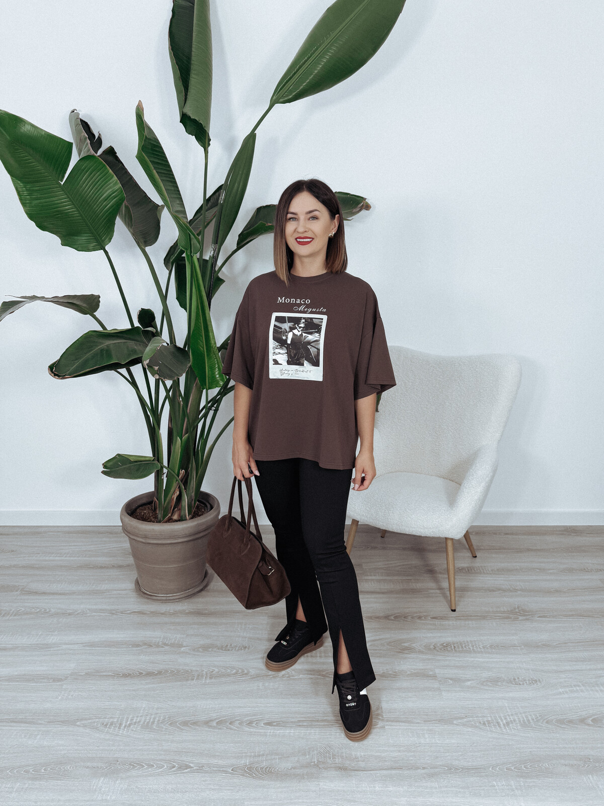 T-shirt oversize z bawełny z nadrukiem czekoladowy MONACO zdjęcie 2