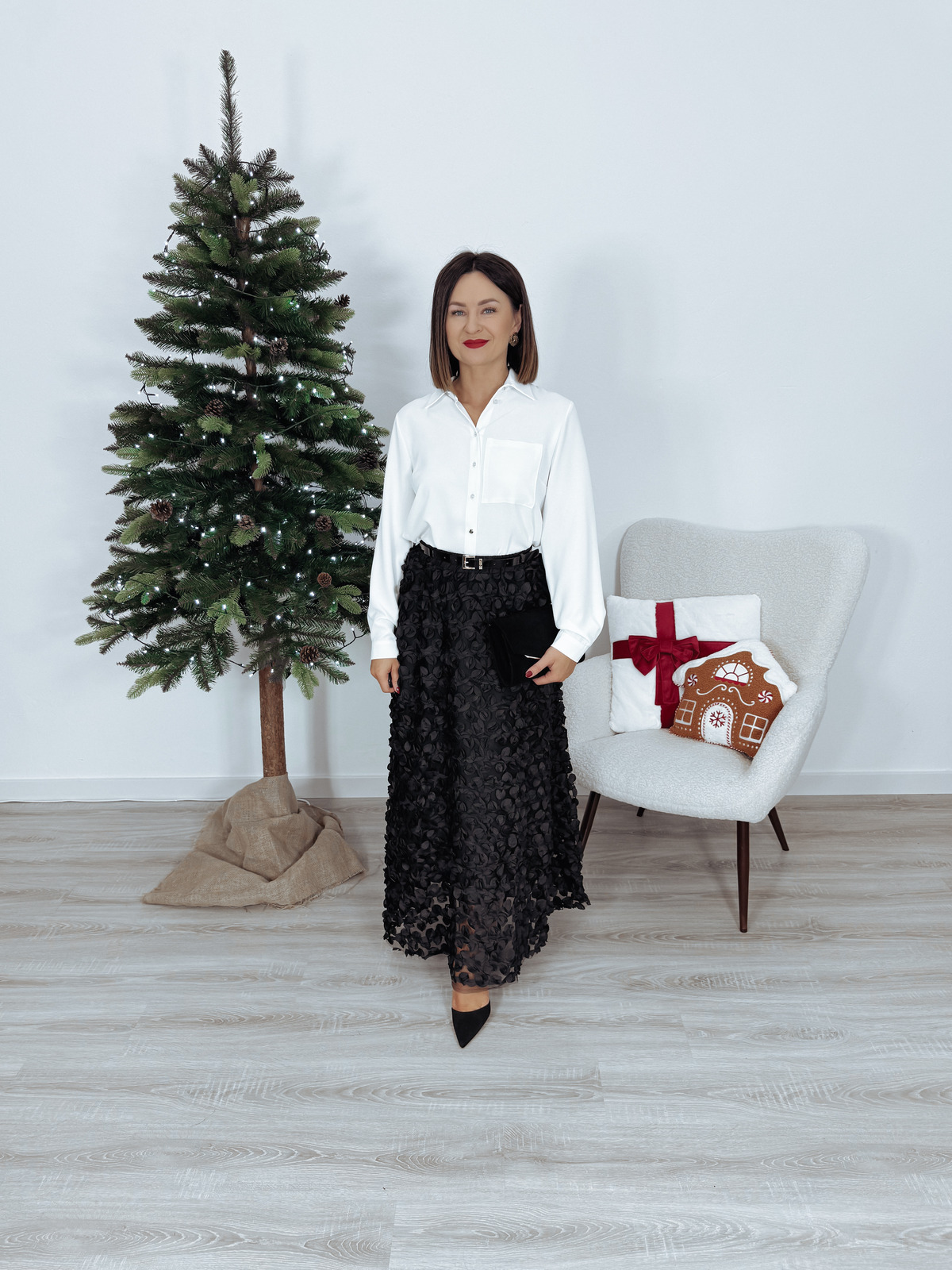 Spódnica premium z wiskozy w kwiaty 3D czarna MARIETTA zdjęcie 2