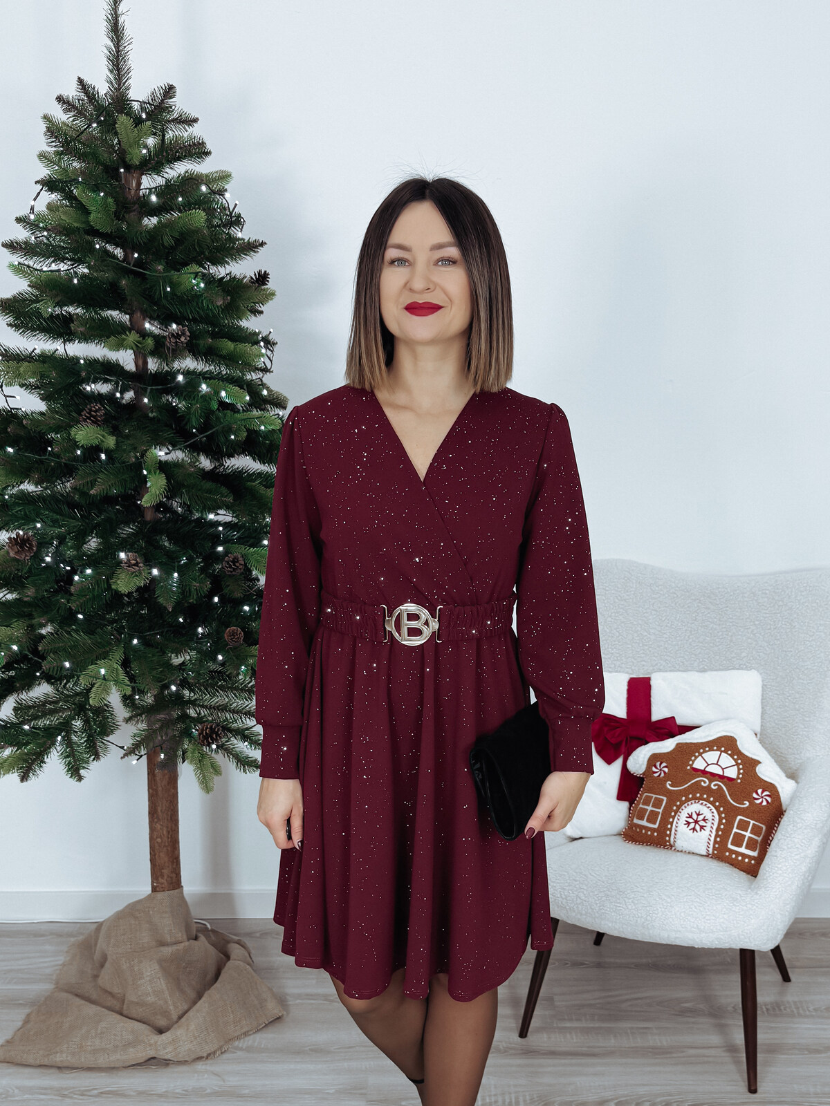 Sukienka z brokatem i paskiem bordowa BELLA zdjęcie 1