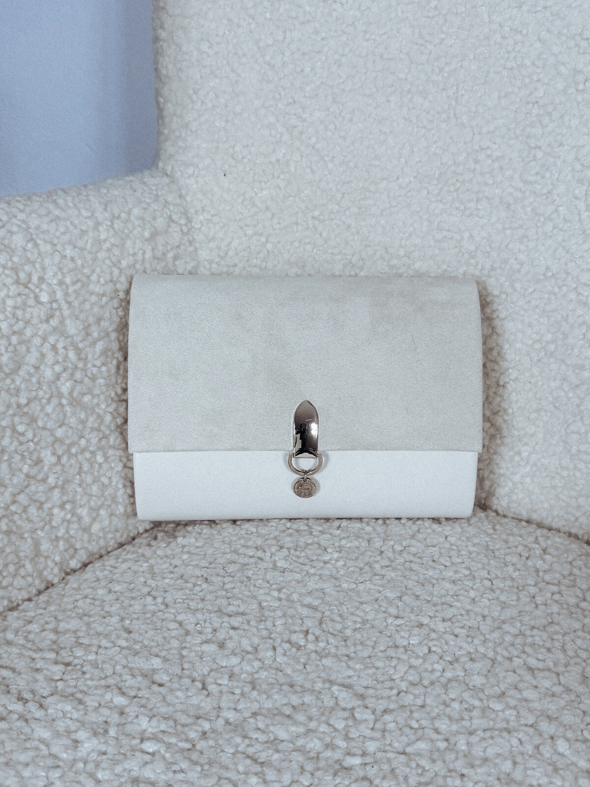 Torebka elegancka zamszowo-licowa beżowa TEA zdjęcie 1