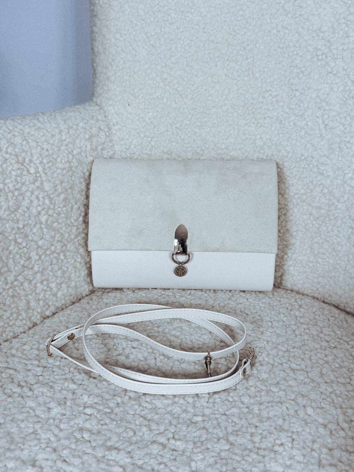 Torebka elegancka zamszowo-licowa beżowa TEA zdjęcie 2