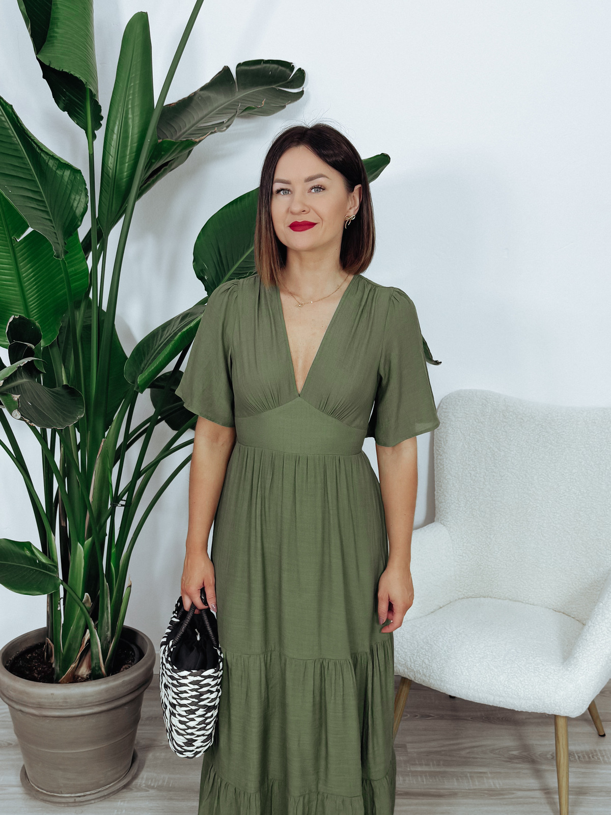 Sukienka maxi | wiązanie na plecach | khaki EVELYN  zdjęcie 2