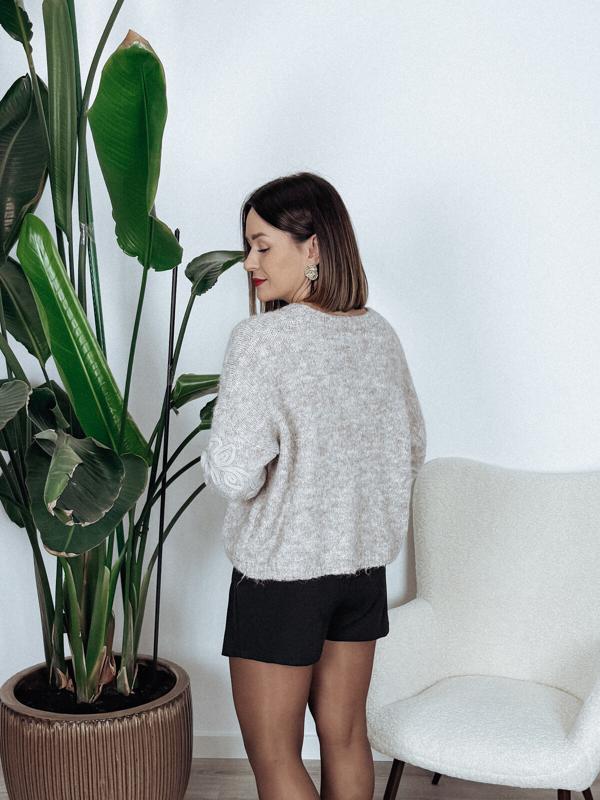 Sweter naszywane wzorki taupe LADY zdjęcie 4