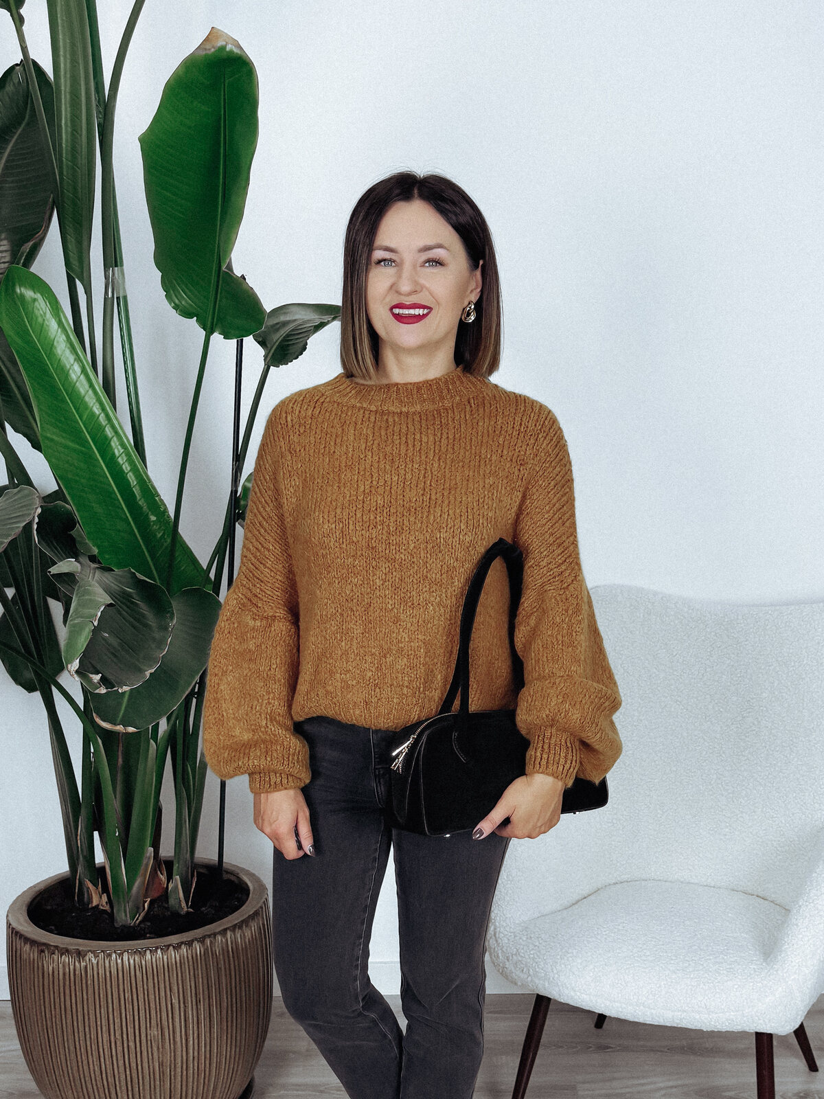 Sweter oversize z wełną i kid moherem musztardowy AROMA zdjęcie 1