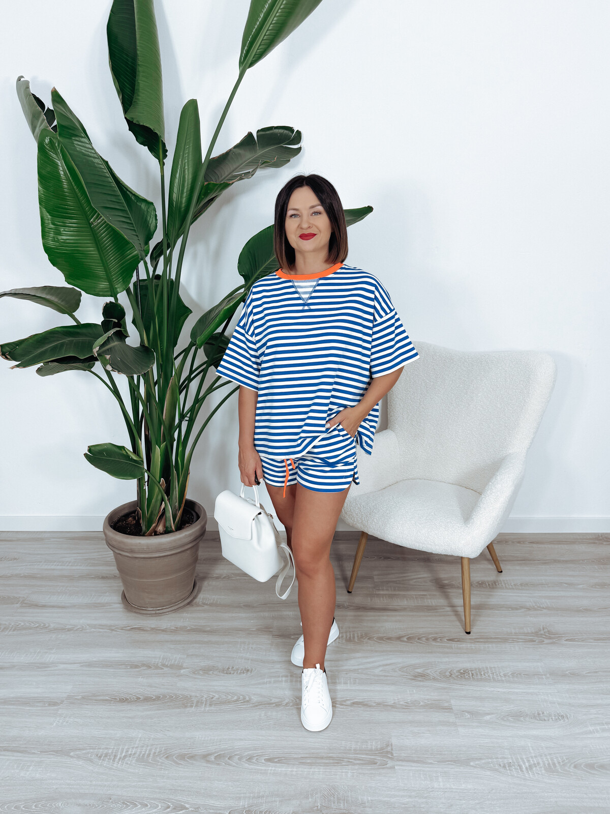 Komplet bluzka oversize + spodenki w paski niebiesko-śmietankowe HAPPY zdjęcie 2
