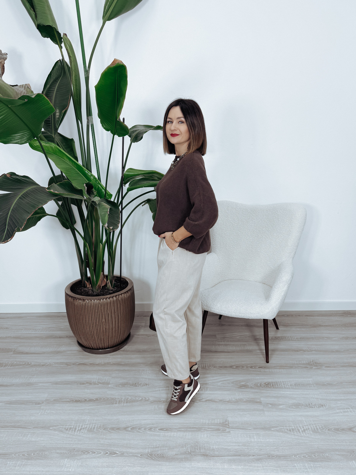 Sweter oversize z baby alpaką i wełną | czekoladowy RUNNI zdjęcie 4
