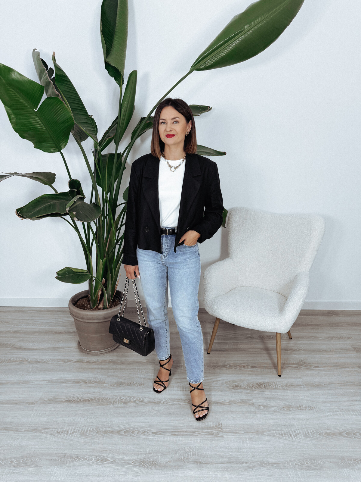 Jeansy jasnoniebieskie mom fit OTIS zdjęcie 4