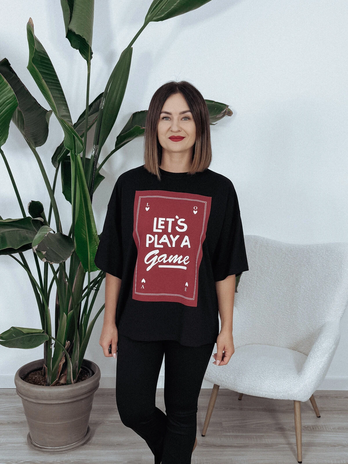 BABYL 「L SOUND」 TEE T-shirt oversize z bawełny z napisem czarny LET'S PLAY