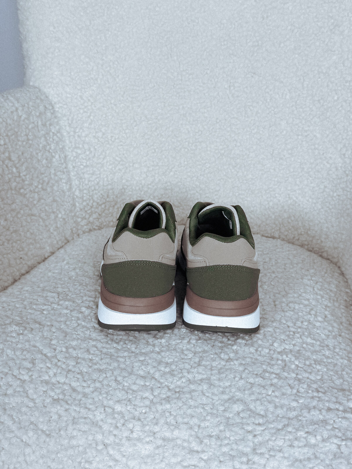 Sneakersy beżowo-khaki STREET zdjęcie 2