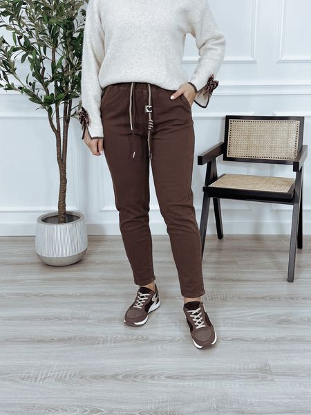 Spodnie z gumką i wiązaniem w pasie czekoladowe ALITA