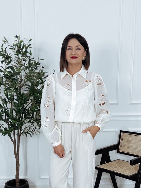 Kremowa koszula w wycinane kwiaty z topem ecru NATALY