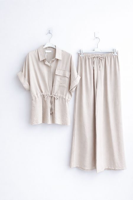 Komplet z wiskozy z szerokimi spodniami beżowy BOVA - PRE ORDER