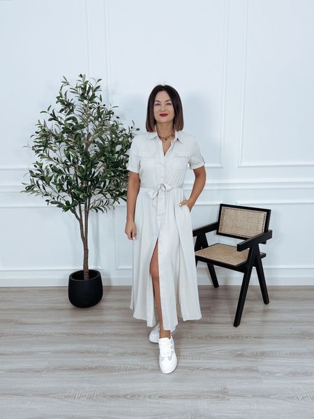 Szmizjerka maxi z krótkim rękawem z rayonu beżowa ROLLS