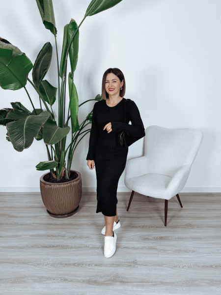 Sukienka dzianinowa gładka czarna MONNA