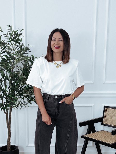 T-shirt premium oversize z poduszkami bia艂y SELENA