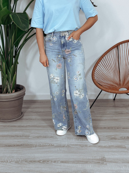 Jeansy wild leg | kwiaty | jasnoniebieskie BELLISSIMA
