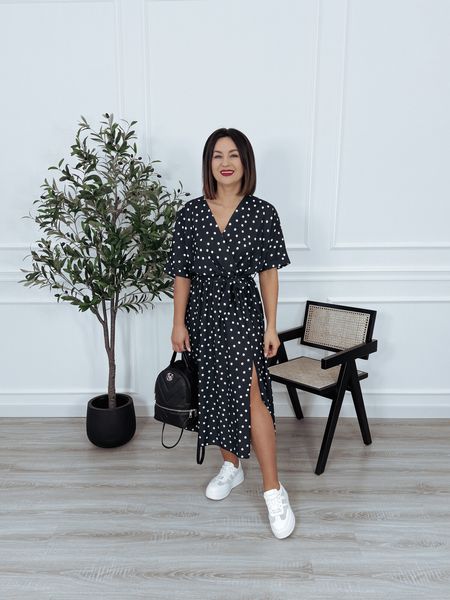 Sukienka z krótkim rękawem w białe groszki czarna LOREN