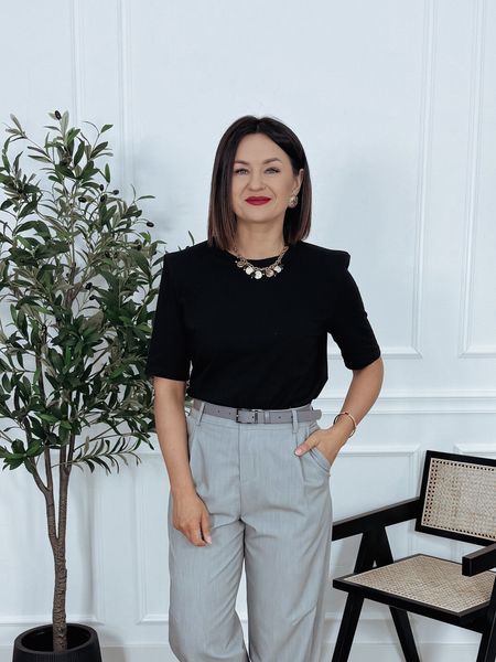 T-shirt premium z poduszkami czarny LUXY