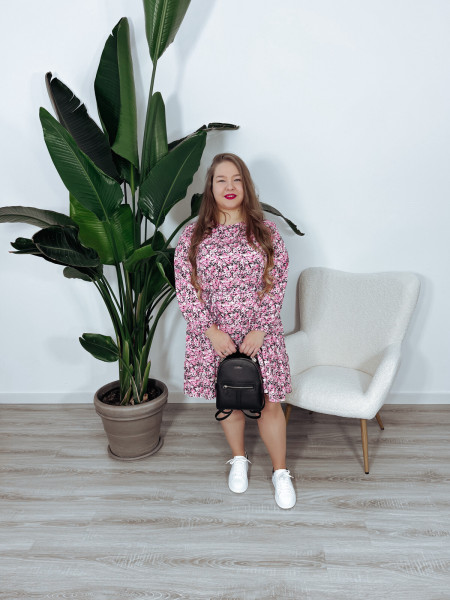 Sukienka krótka / fason litery A / czarno-różowa RITA