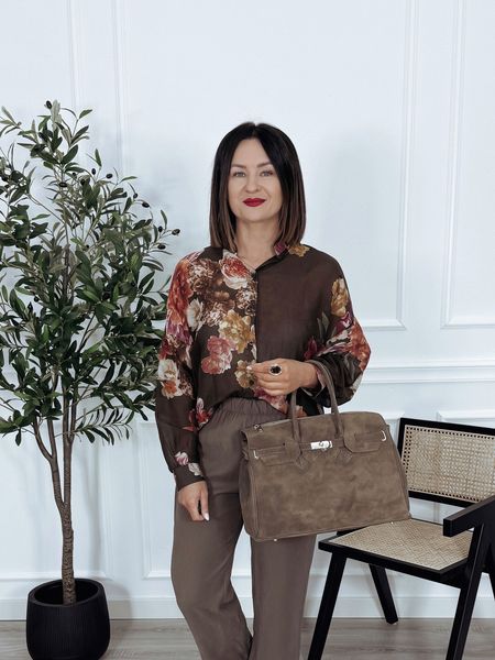 Koszula mgiełka z wiskozy i jedwabiu czekoladowa w kwiaty ENNI