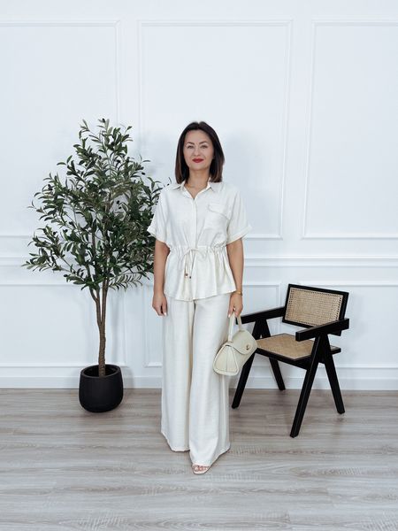 Komplet z wiskozy z szerokimi spodniami beżowy BOVA - PRE ORDER