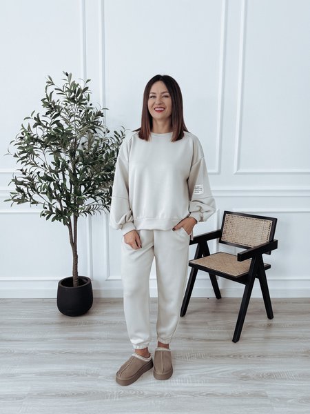 Komplet bluza + spodnie jasny beż ARIA II - materiał MASEŁKO